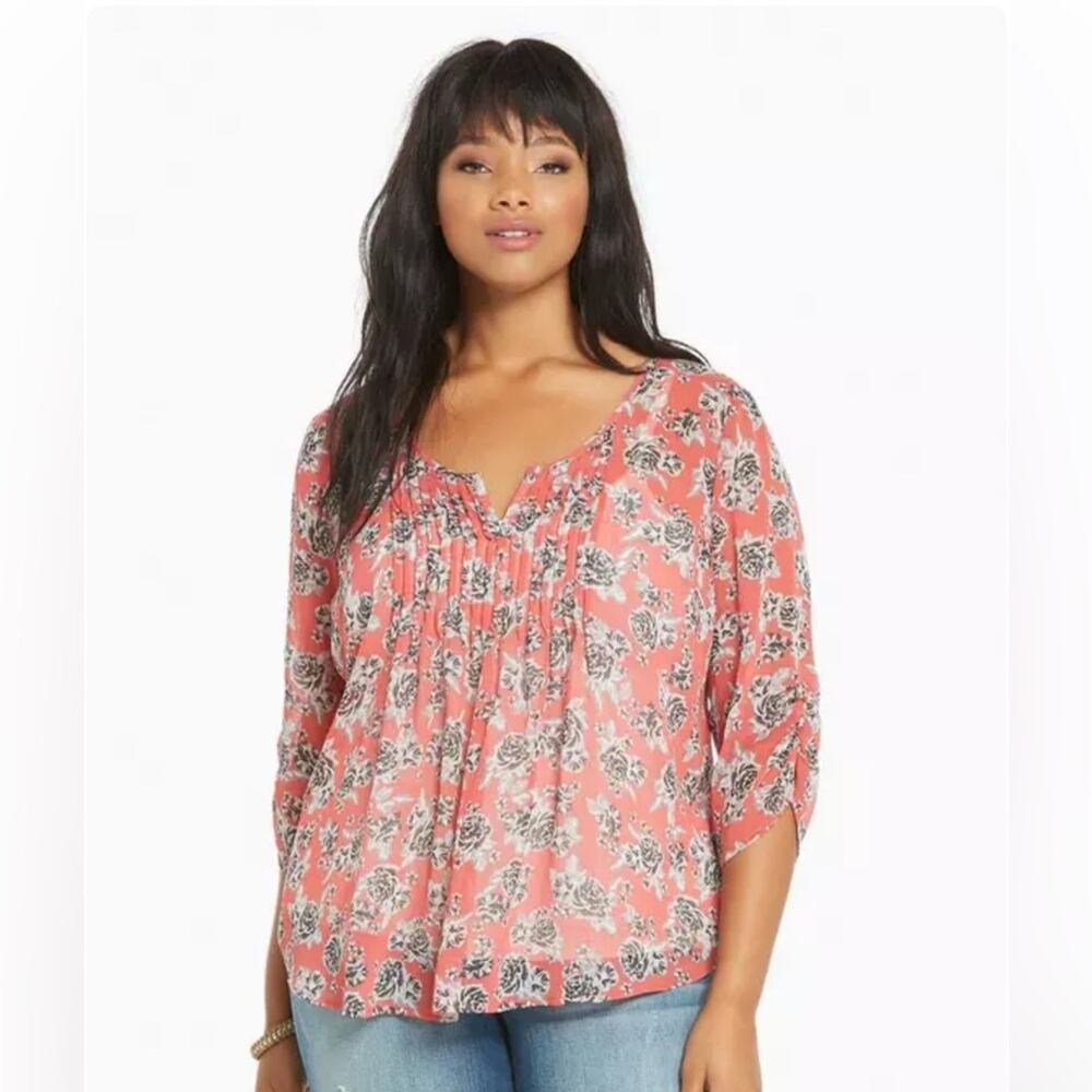 Torrid Peach Floral Print Chiffon Pintuck Top size 0